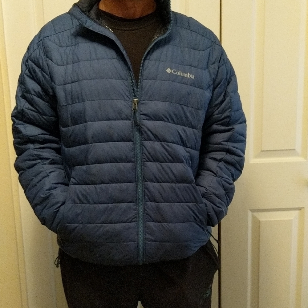 Columbia Men's Navy Puffer Jacket
